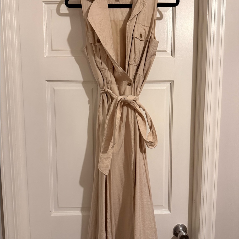Banana Republic Beige Maxi Dress